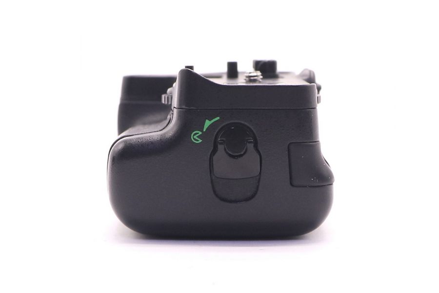 Батарейная ручка BP-D11 для Nikon D7000