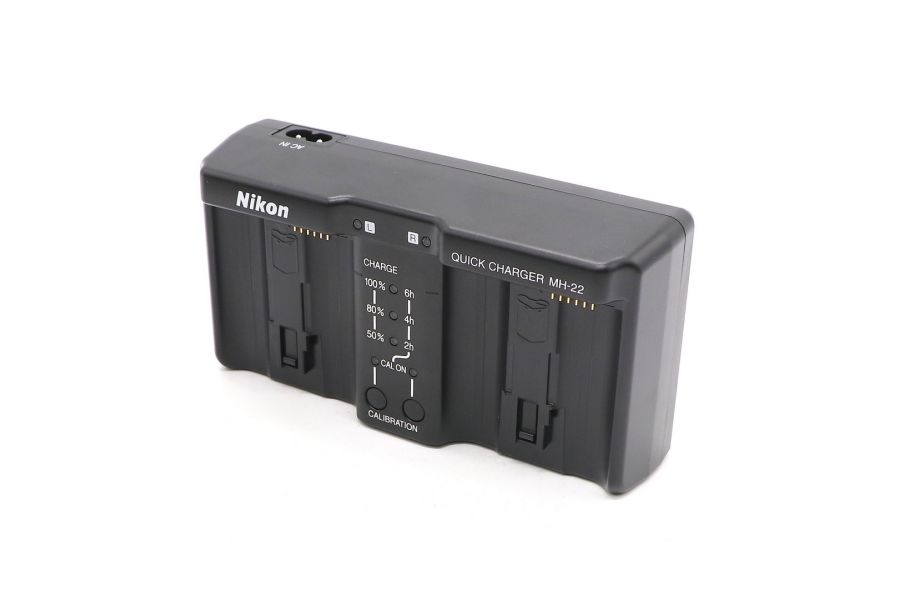 Зарядное устройство MH22 Nikon Charger в упаковке
