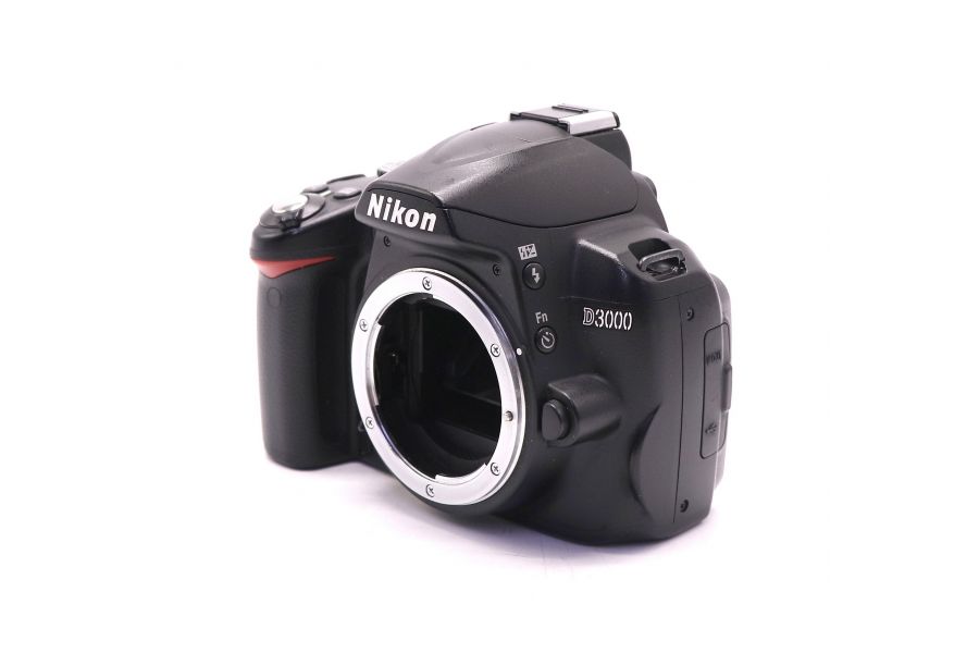 Nikon D3000 body (пробег 11570 кадров)