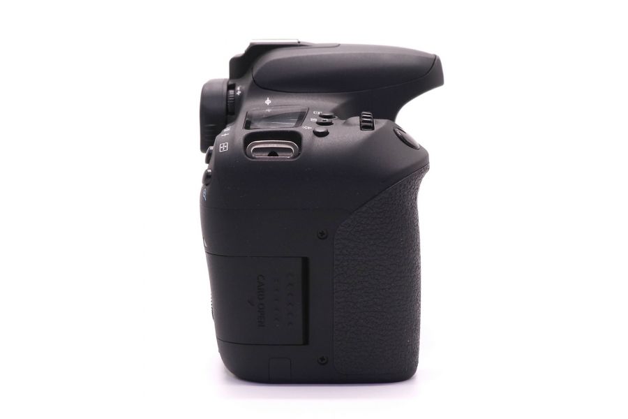 Canon EOS 77D body в упаковке (пробег 3250 кадров)