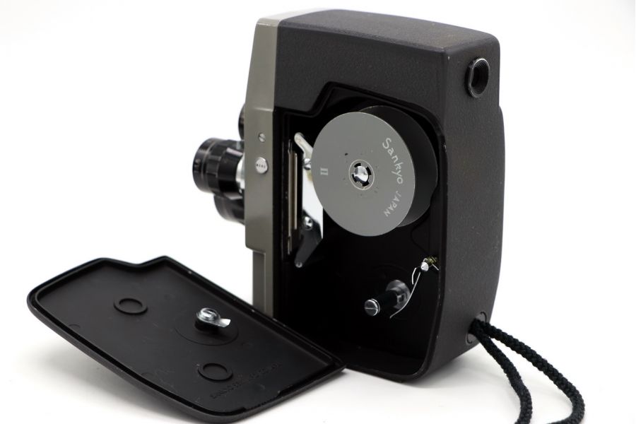 Кинокамера Sankyo-movimat