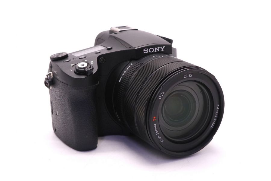 Фотоаппарат Sony Cyber-shot DSC-RX10M4 в упаковке 