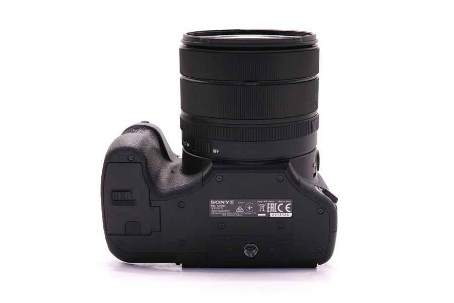 Фотоаппарат Sony Cyber-shot DSC-RX10M4 в упаковке 