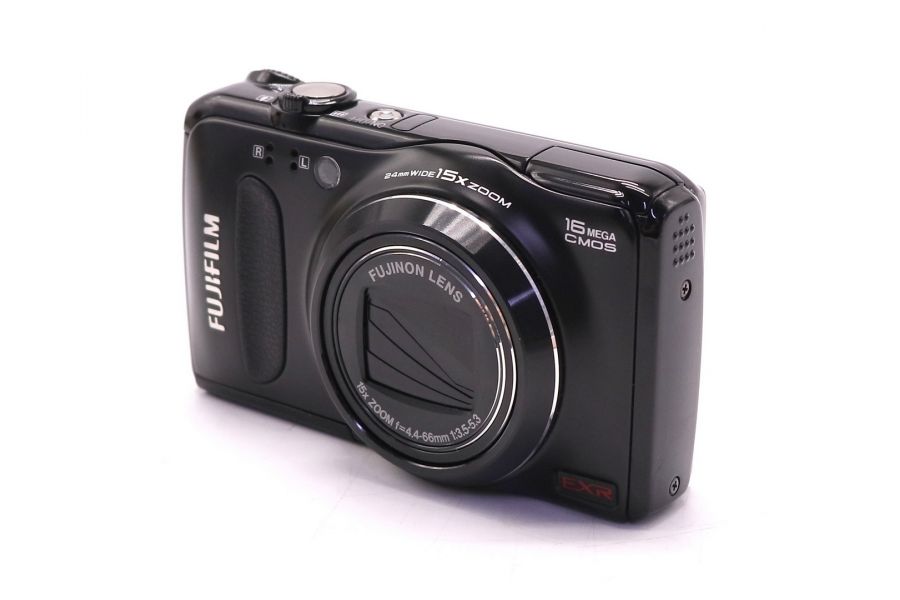 Компактный Fujifilm FinePix F500EXR в упаковке 