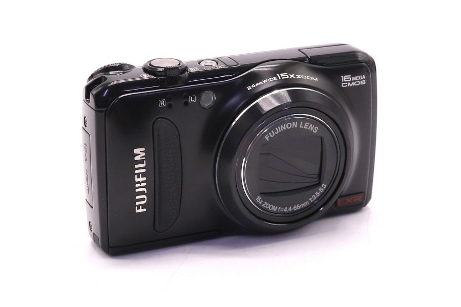 Компактный Fujifilm FinePix F500EXR в упаковке 