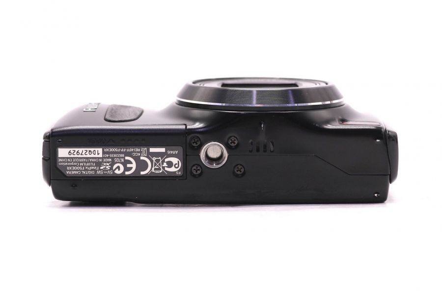 Компактный Fujifilm FinePix F500EXR в упаковке 