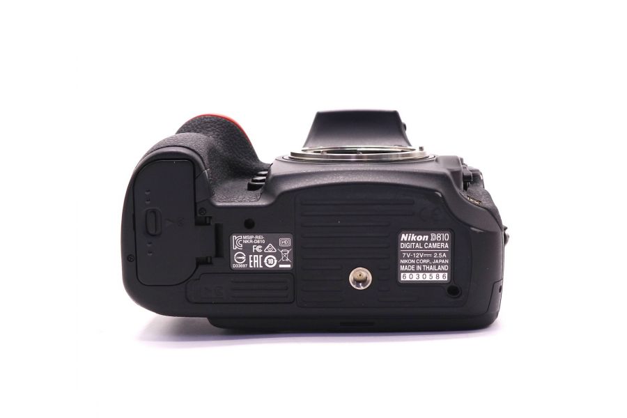 Nikon D810 body в упаковке (пробег 83000 кадров)