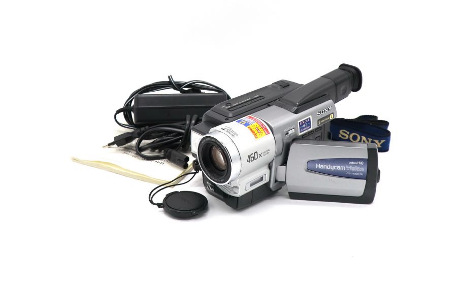 Видеокамера Sony CCD-TRV58E