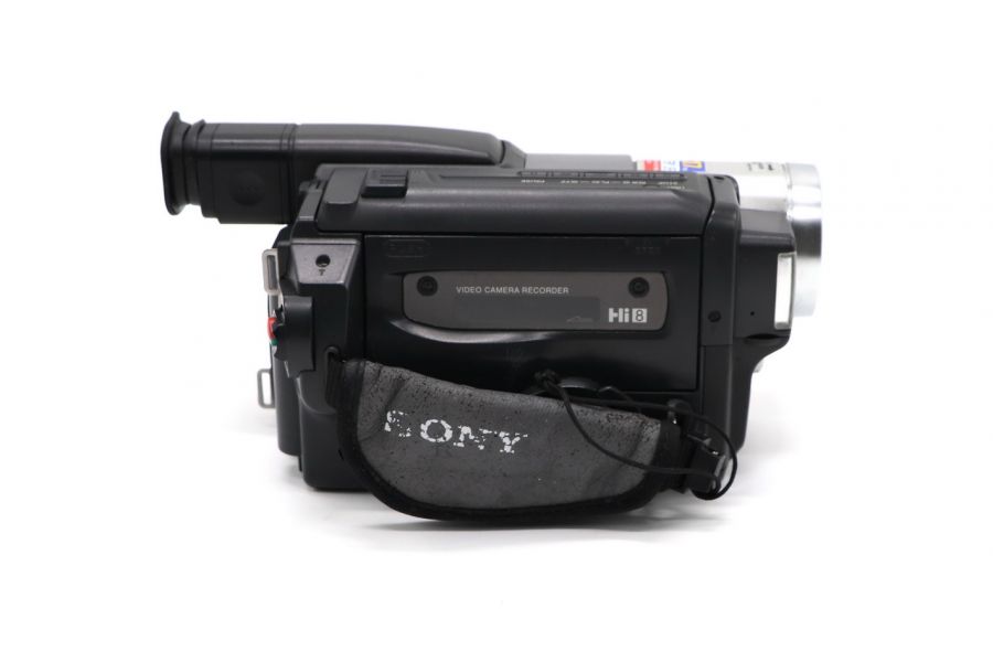 Видеокамера Sony CCD-TRV58E