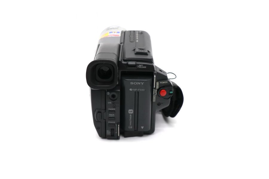 Видеокамера Sony CCD-TRV58E