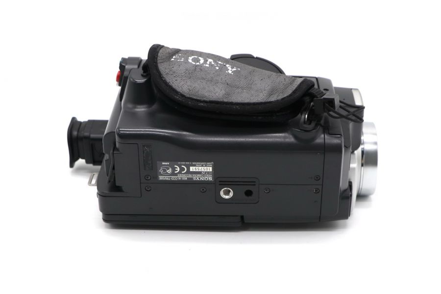 Видеокамера Sony CCD-TRV58E