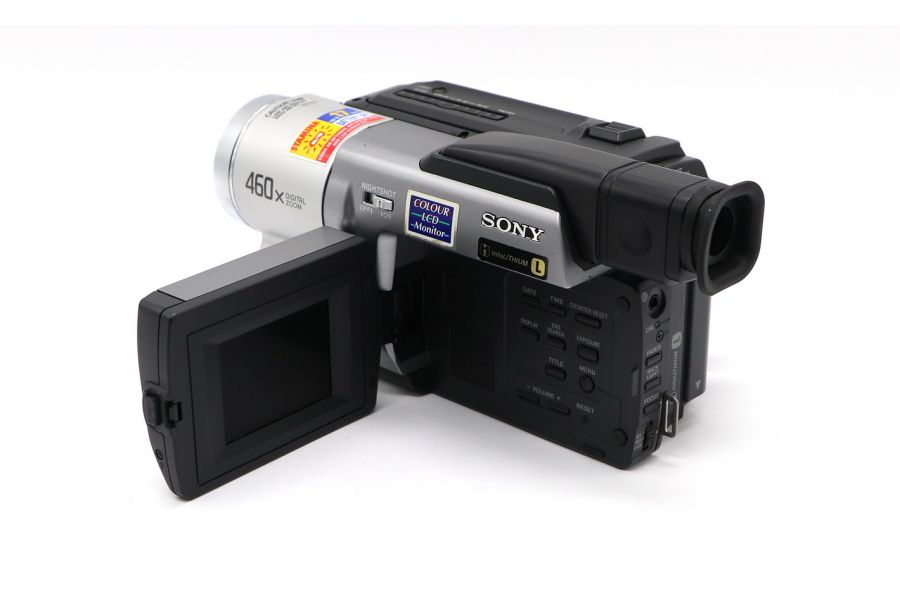 Видеокамера Sony CCD-TRV58E