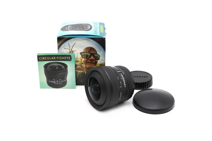 Lensbaby 5.8mm f/3.5 Circular Fisheye Lens for Canon в упаковке