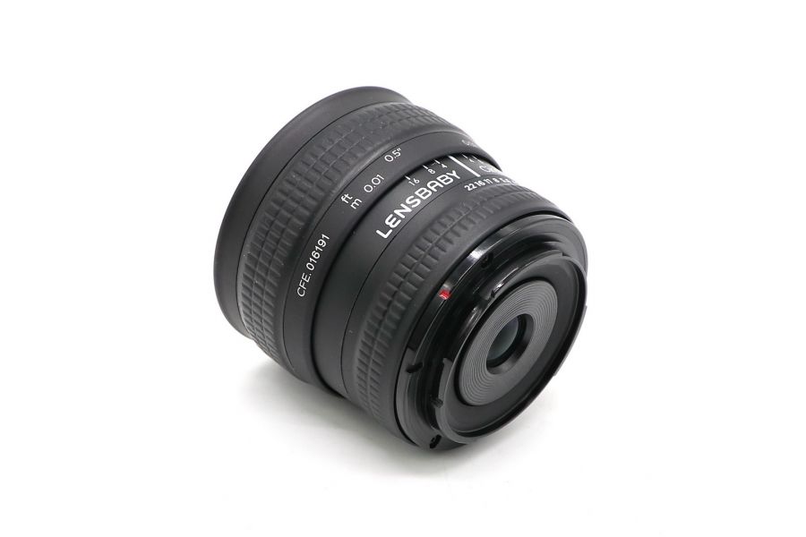 Lensbaby 5.8mm f/3.5 Circular Fisheye Lens for Canon в упаковке