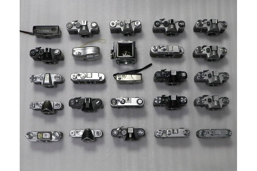 Фотоаппараты (26 штук) и принадлежности №11