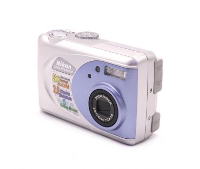 Nikon Coolpix 2000