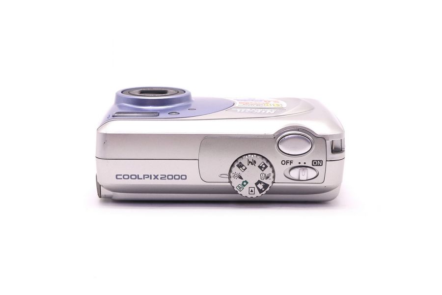 Nikon Coolpix 2000