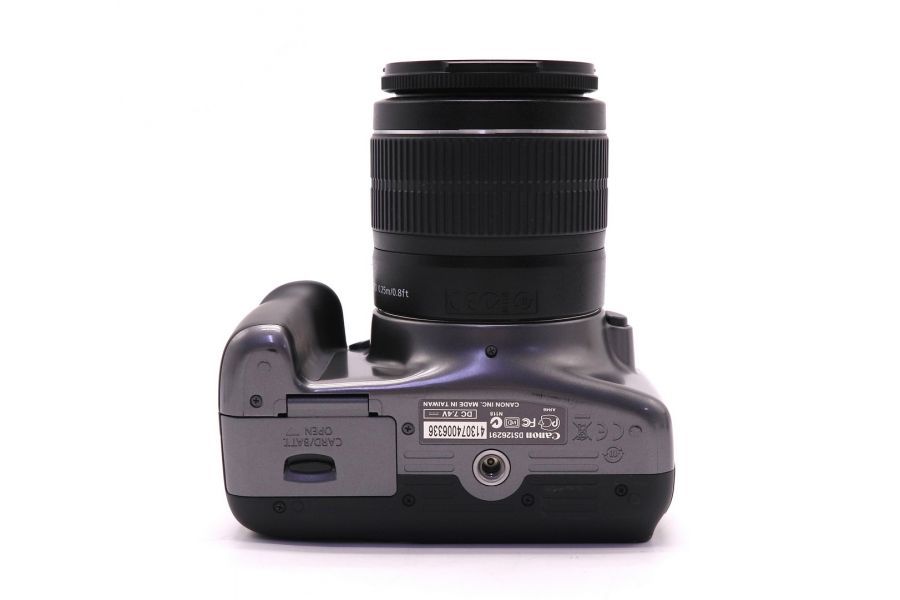 Canon EOS 1100D kit gray (пробег 10070 кадров)