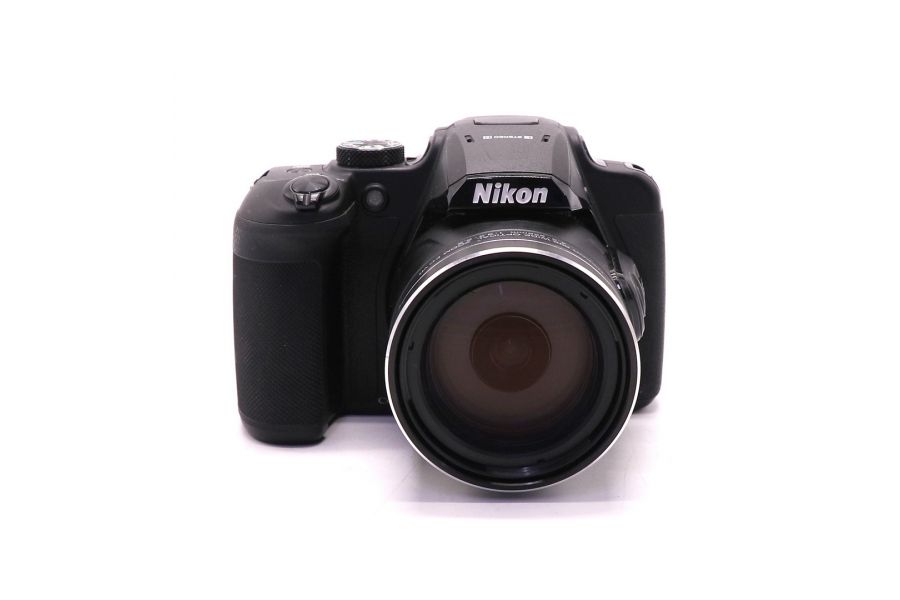 Nikon Coolpix B700