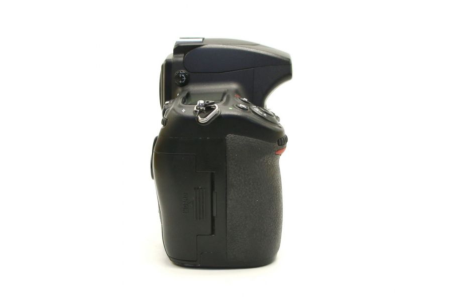 Nikon D700 body в упаковке (пробег 187430 кадров)