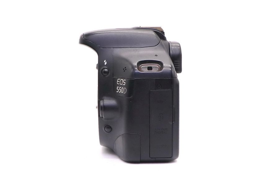Canon EOS 550D body в упаковке (пробег 17440 кадров)