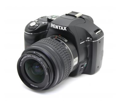 Pentax K-m kit (пробег 3980 кадров)