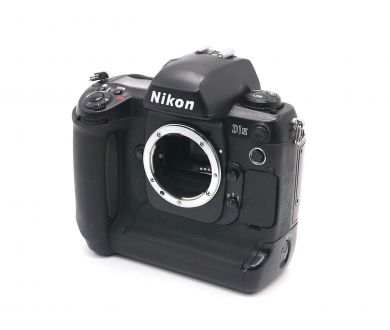 Nikon D1h body