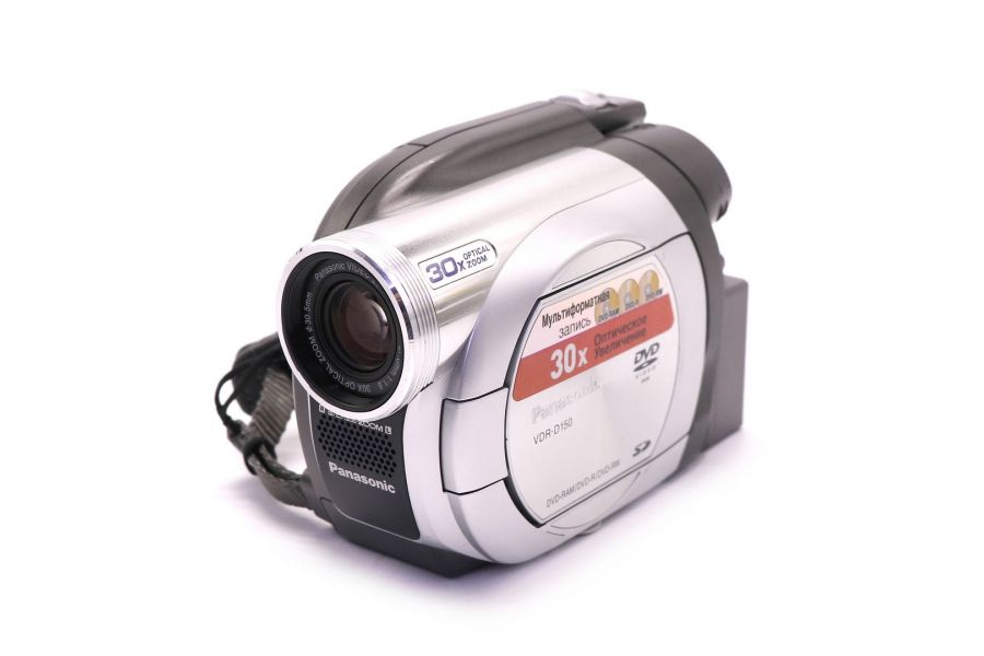 Видеокамера Panasonic VDR-D150 в упаковке