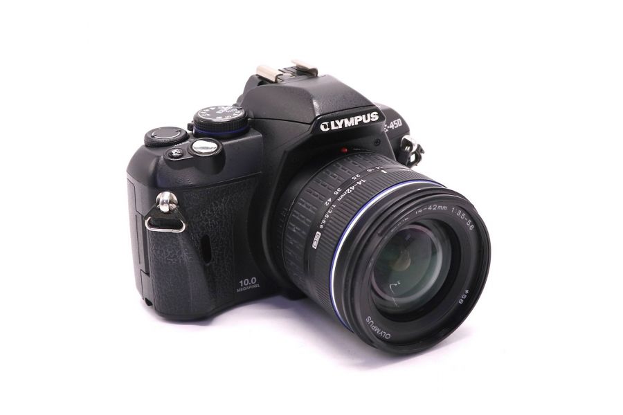 Olympus E-450 + 14-42mm f/3.5-5.6 (пробег 7050 кадров)