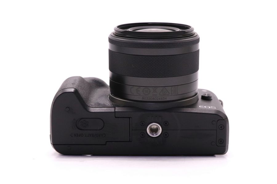 Canon EOS M50 kit (пробег 7000 кадров)