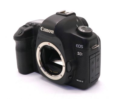 Canon EOS 5D Mark II body (пробег 135465 кадров)