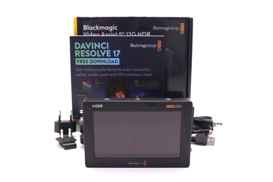 Монитор-рекордер Blackmagic Design Video Assist 5'' 12G HDR в упаковке
