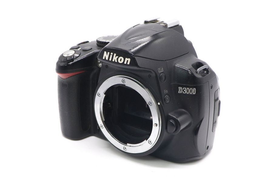 Nikon D3000 body (пробег 60980 кадров)