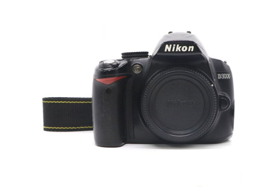 Nikon D3000 body (пробег 60980 кадров)