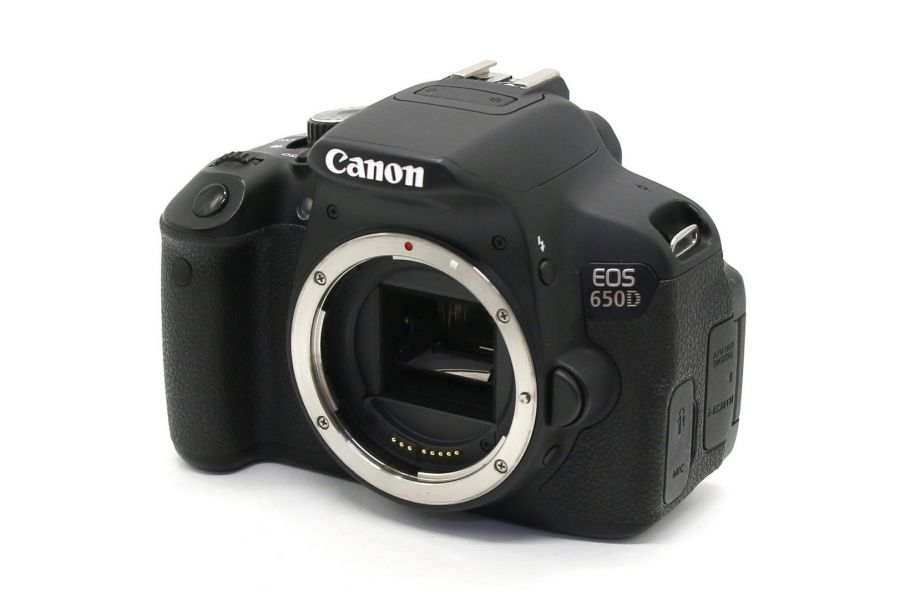 Canon EOS 650D body в упаковке (пробег 21790 кадров)