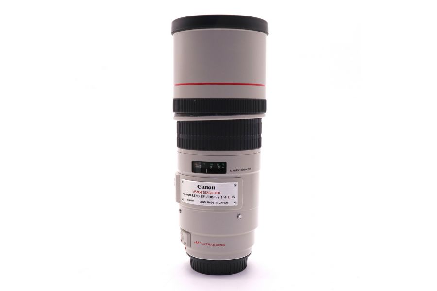 Canon EF 300mm f/4L IS USM в упаковке