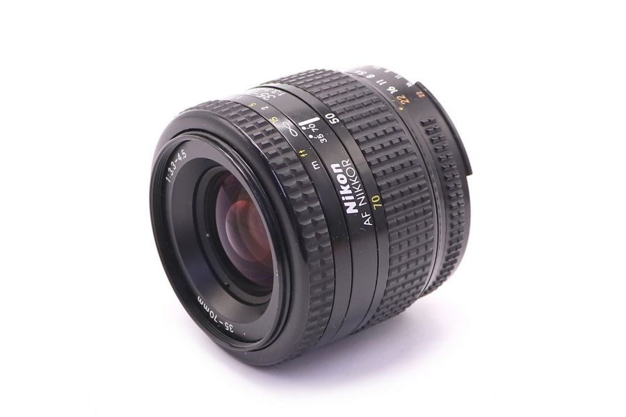Nikon 35-70mm f/3.3-4.5 AF Nikkor (MKII) (1989)