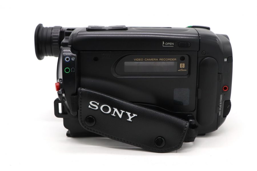 Видеокамера Sony CCD-TR580E