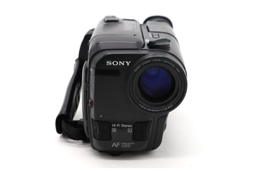 Видеокамера Sony CCD-TR580E