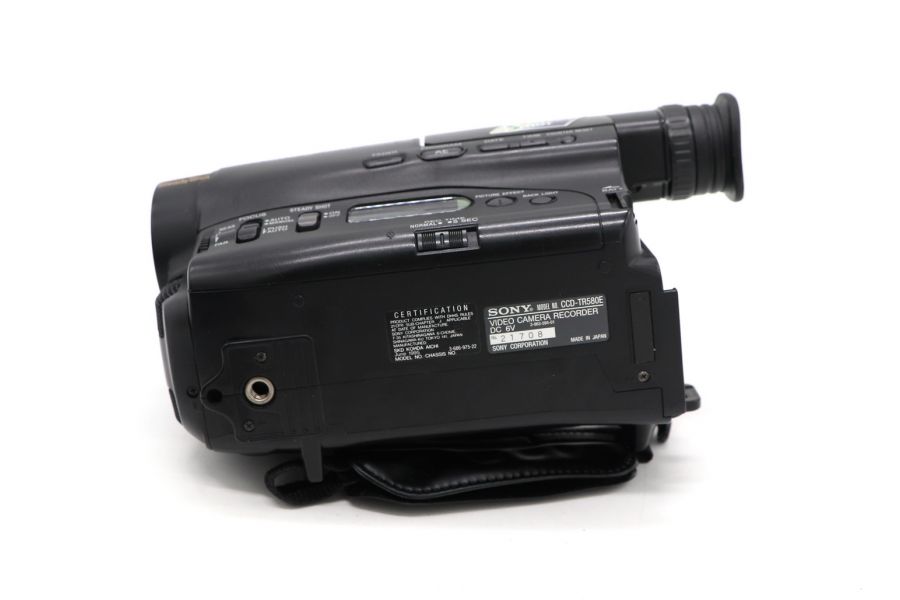 Видеокамера Sony CCD-TR580E
