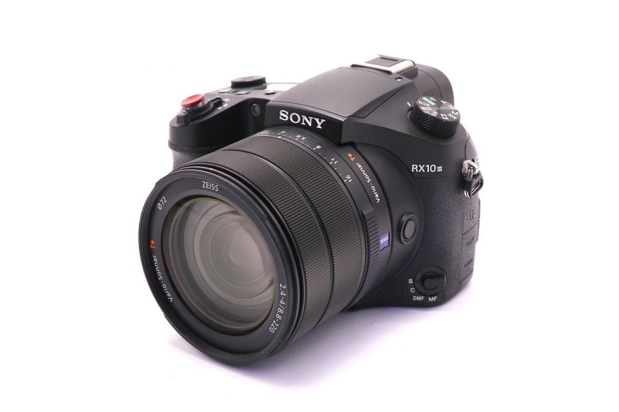 Sony Cyber-shot DSC-RX10M3 в упаковке