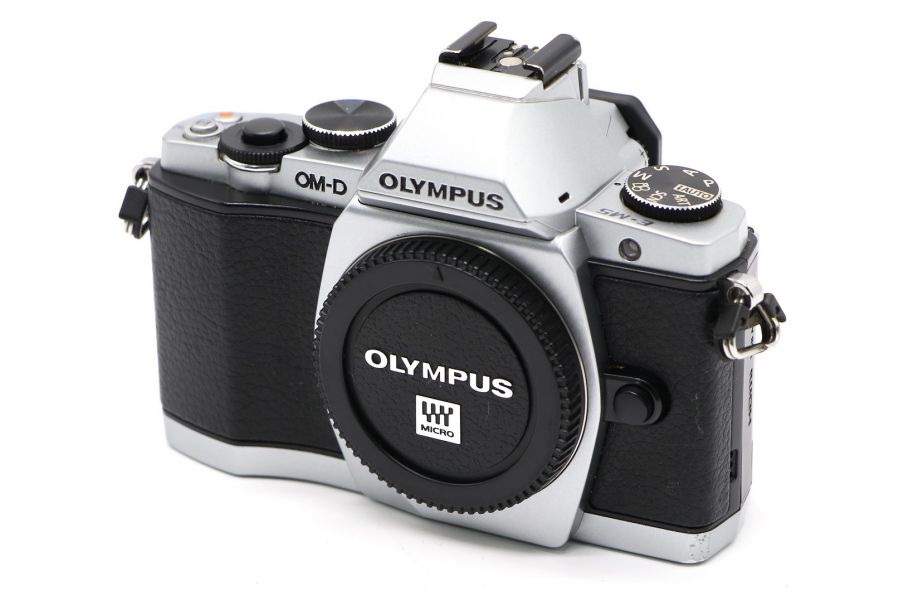 Olympus OM-D E-M5 body box (пробег 19827 кадров)