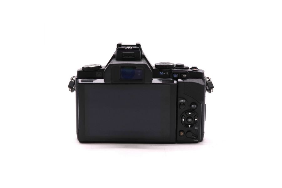 Olympus OM-D E-M5 body box (пробег 14000 кадров)