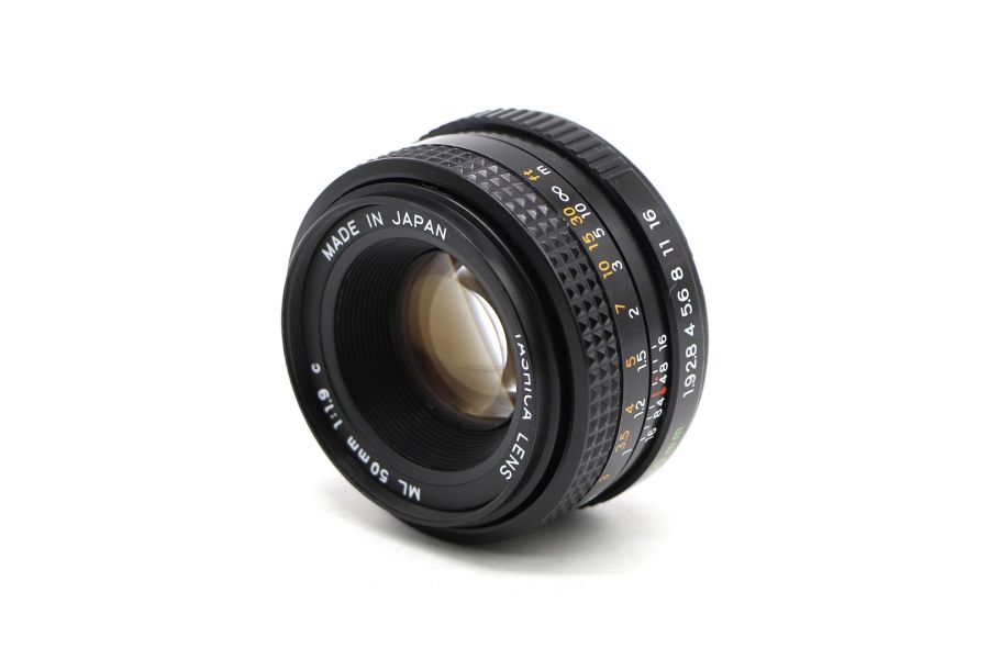 Yashica ML 50mm f/1.9 C в упаковке