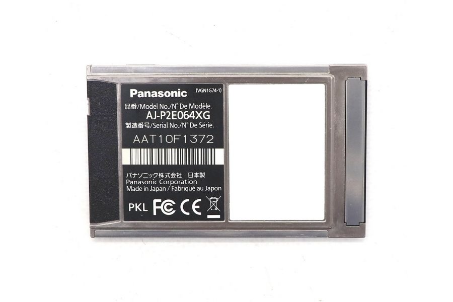 Карта памяти Panasonic 64GB P2  AJ-P2E064FG F Series в упаковке