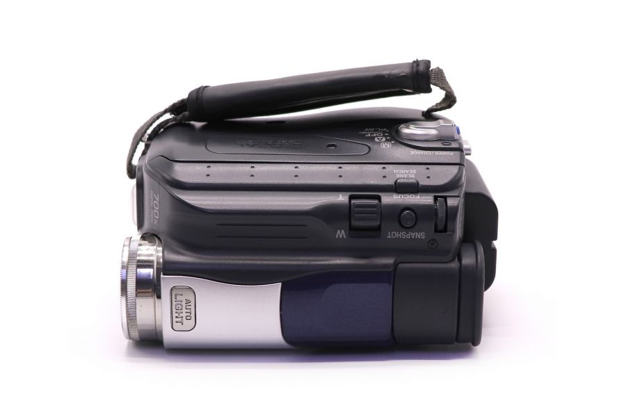 Видеокамера JVC GR-D93E