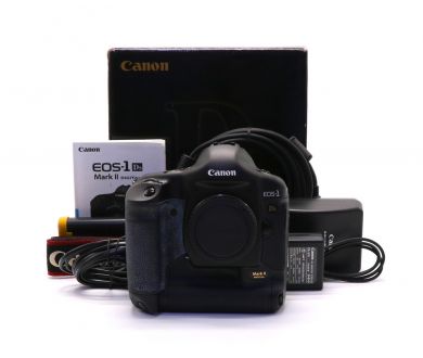 Canon EOS 1Ds Mark II body в упаковке (пробег 5680 кадров)