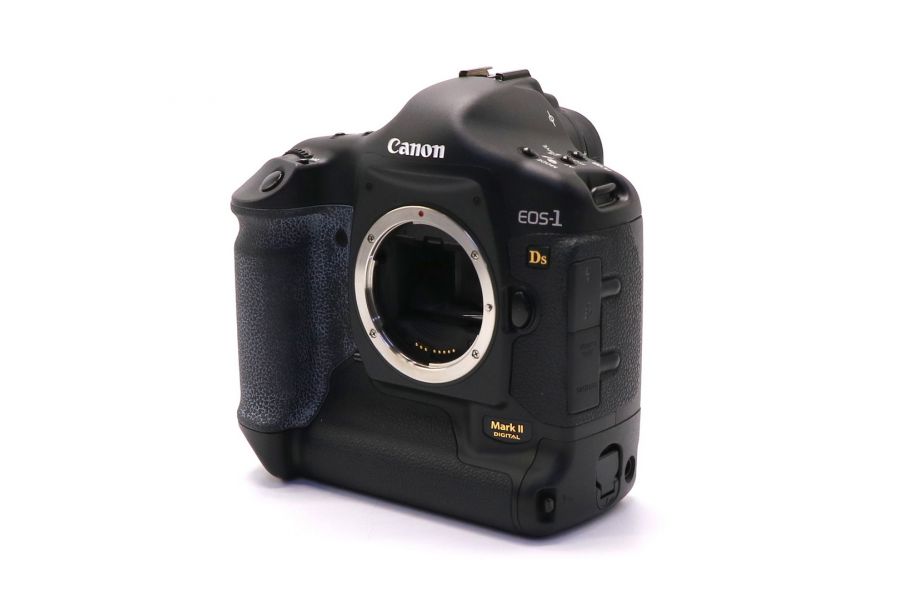 Canon EOS 1Ds Mark II body в упаковке (пробег 5680 кадров)