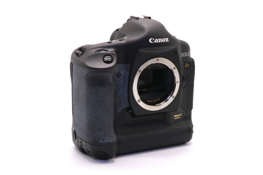 Canon EOS 1Ds Mark II body в упаковке (пробег 5680 кадров)