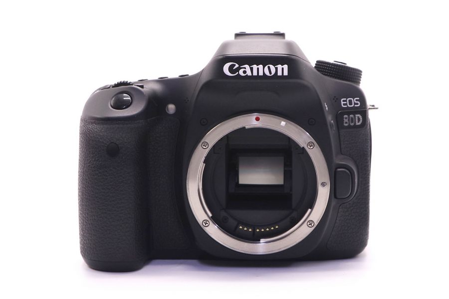 Canon EOS 80D body (пробег 2710 кадров)